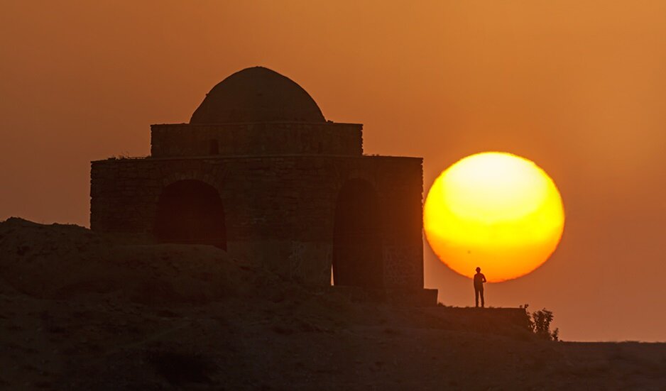 جستجوی نور در ظلمت شب یلدا