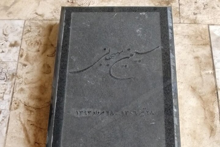 چرا به سیمین «نیمای غزل» می‌گویند؛ نقش پدر و مادر در تربیت یک شاعر