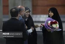 بازگشت رایزن فرهنگی ایران به کشور پس از اخراج از فرانسه