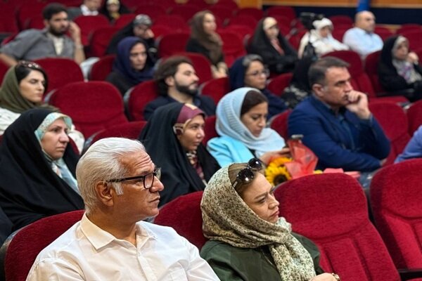 رونمایی از آثار جدید خانه راوی؛ روایتهایی از جنگ رونمایی از آثار جدید خانه راوی؛ روایتهایی از جنگ